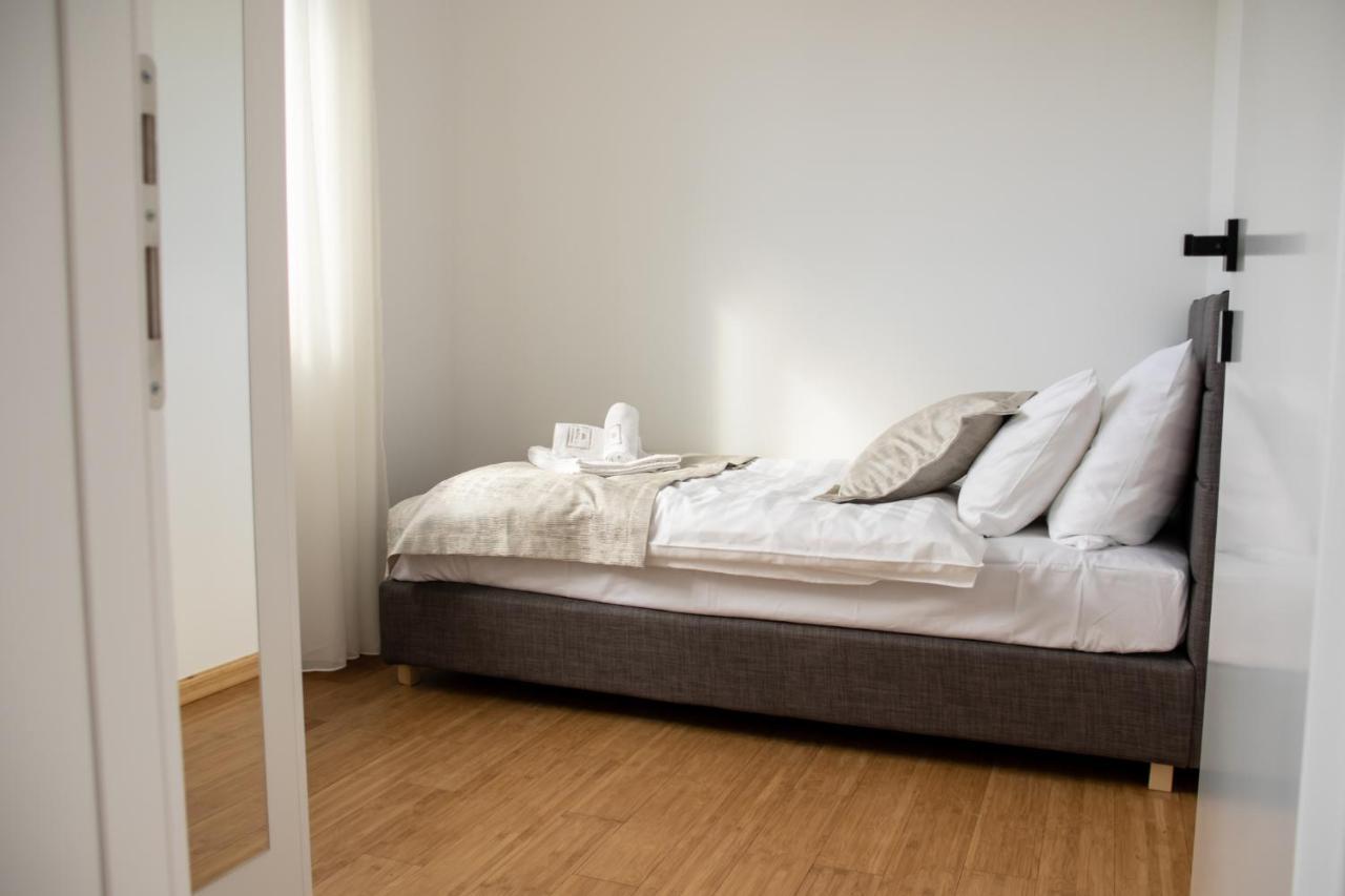 Hugo Apartments Загреб Екстер'єр фото